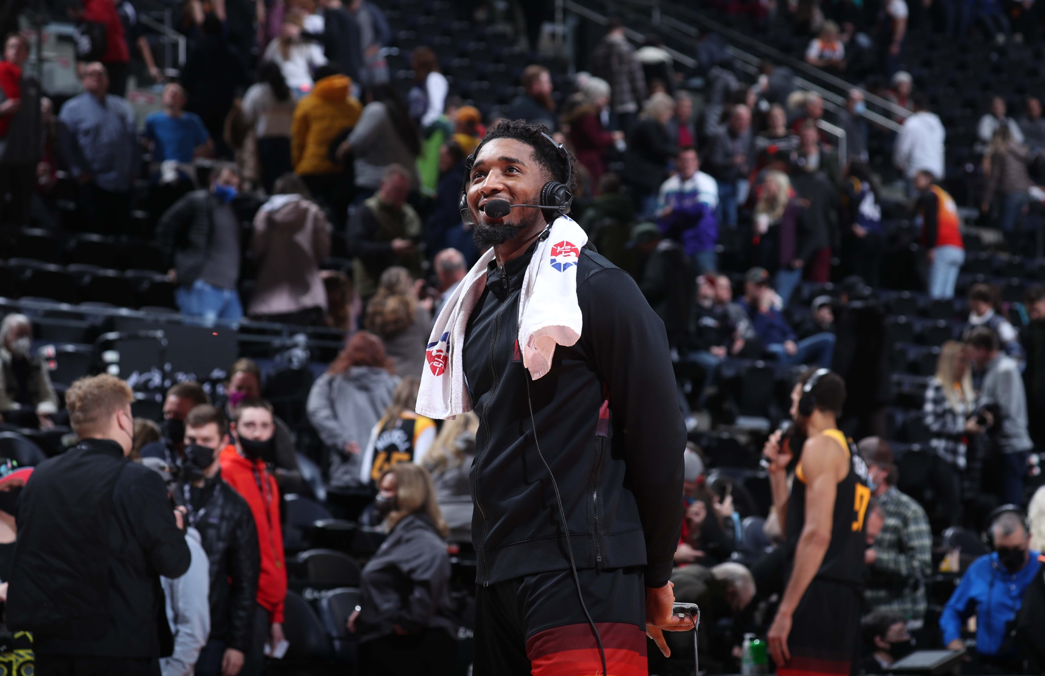 希腊男篮翻盘篮网,米切尔送出助攻 希腊男篮翻盘篮网,米切尔送出助攻