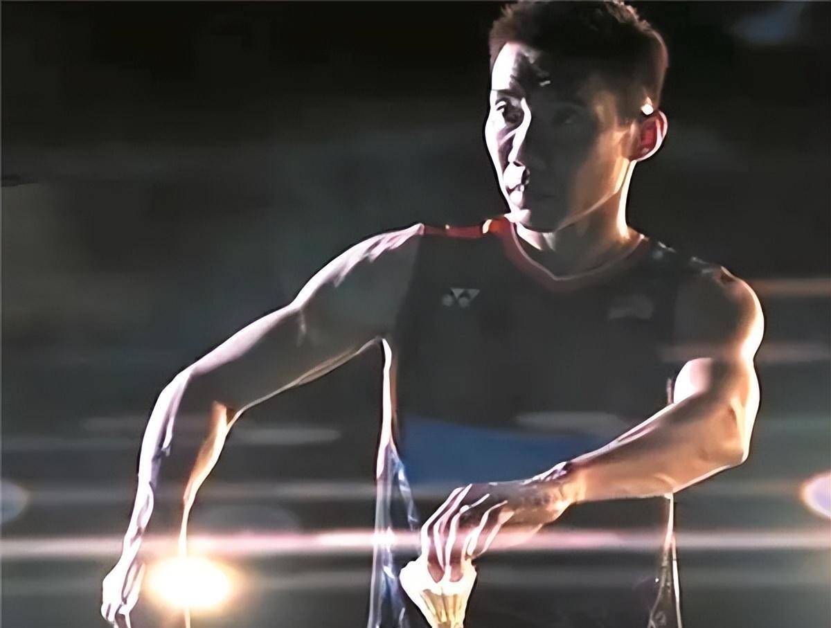 爱游戏在线-泰国羽毛球队险胜丹麦羽毛球队，李宗伟高光表现