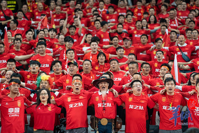 一场经典之战!世界杯点燃球迷热情的简单介绍 一场经典之战!世界杯点燃球迷热情的简单介绍