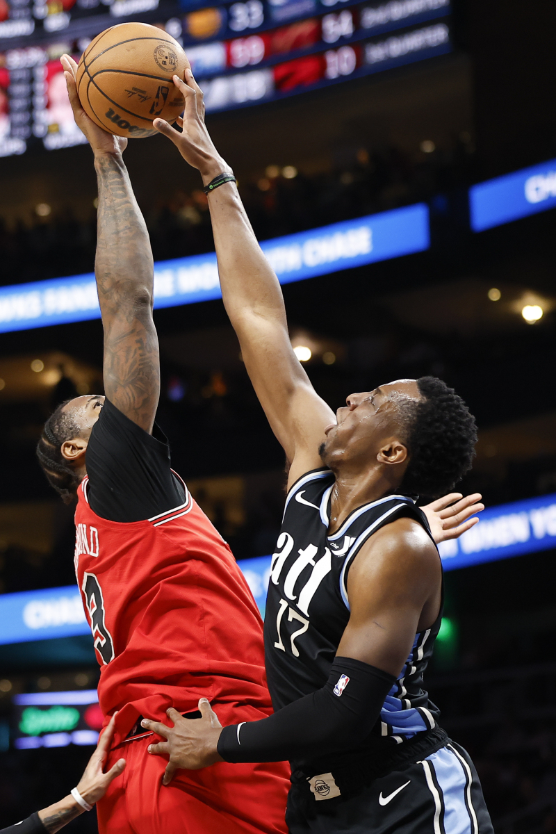 爱游戏在线-山东队轻取篮网，伦纳德扛起全队