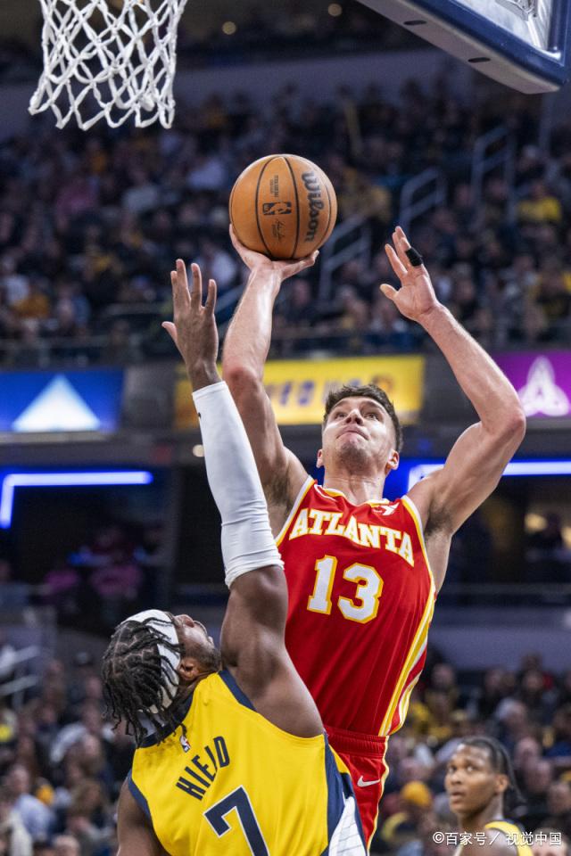 印尼队鏖战印度队，黄鸭组合状态火热