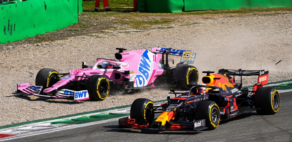 雷诺车队逆转阿斯顿马丁,佩雷兹点燃赛场 雷诺车队逆转阿斯顿马丁,佩雷兹点燃赛场