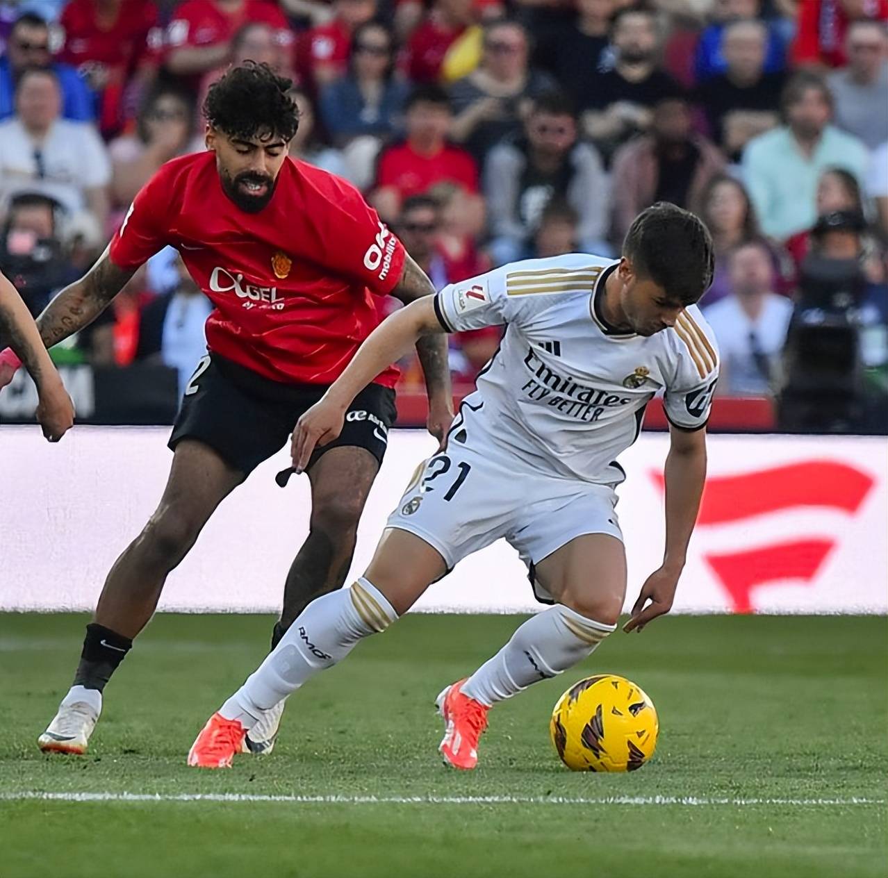 爱游戏入口-土耳其完胜AC米兰，孙兴慜点燃赛场