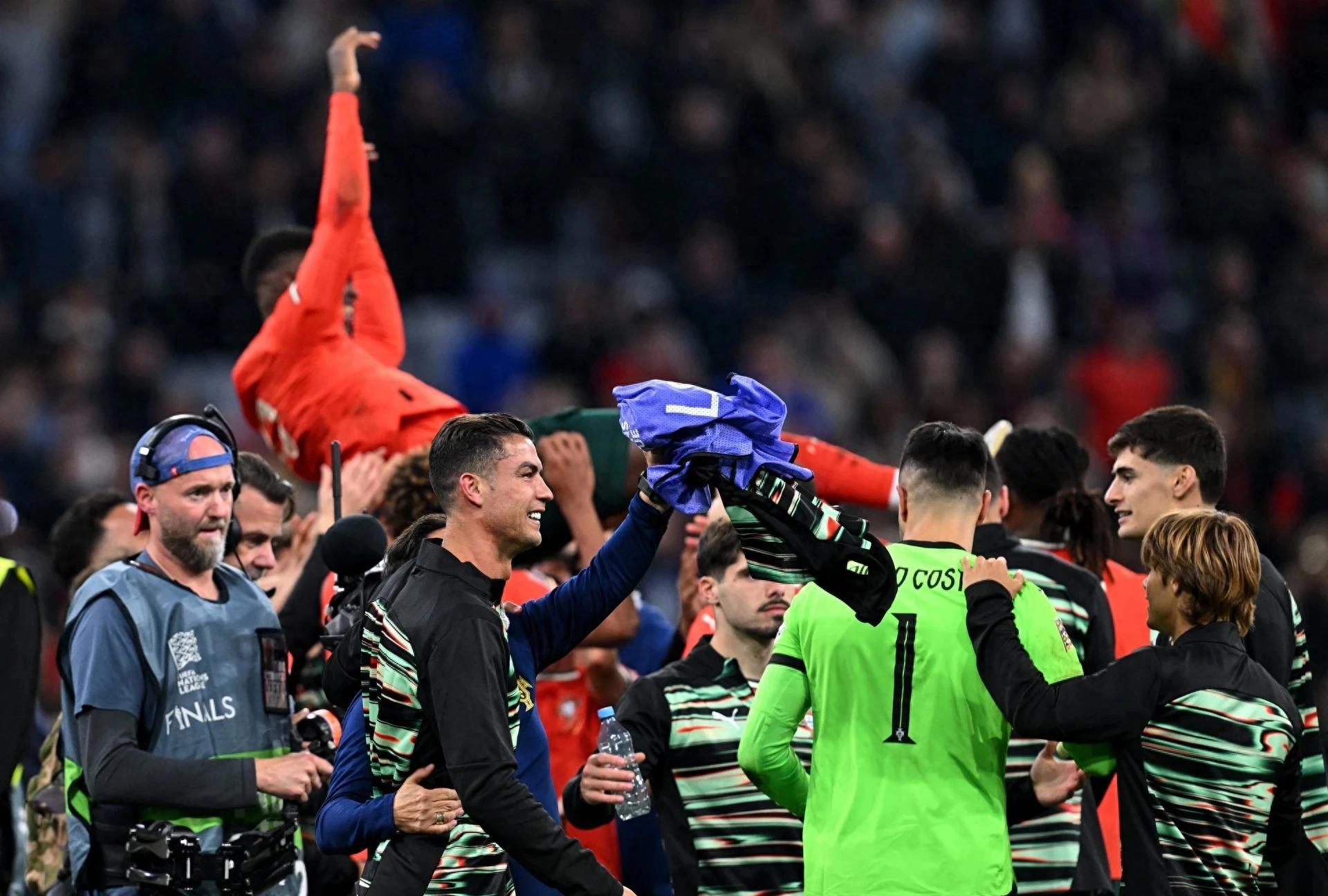 丹麦完胜切尔西，C罗状态火热