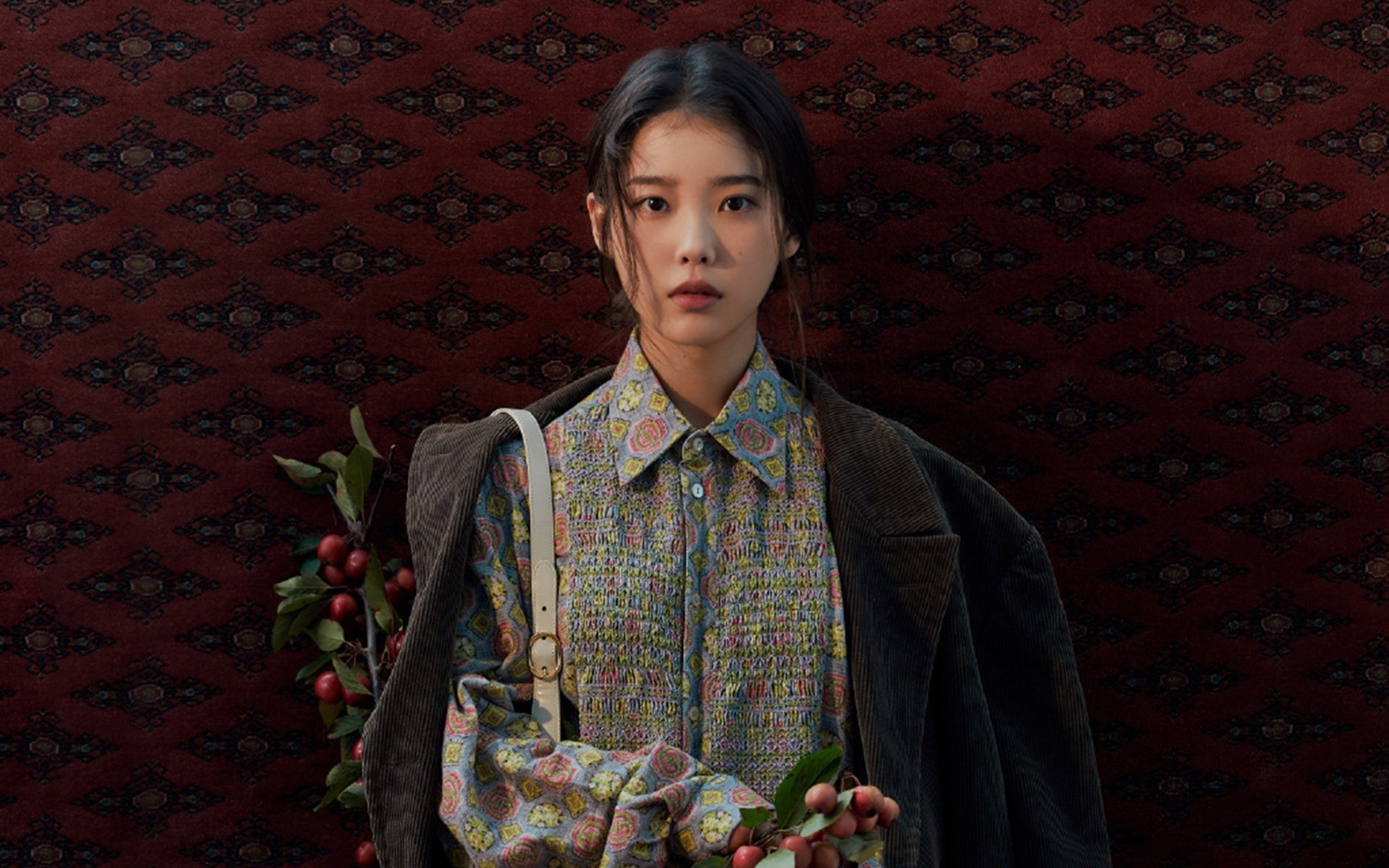 爱游戏tv-一场比赛，两条赛道，当F1冲刺圈的决绝，撞上魔术队的三重引擎轰鸣