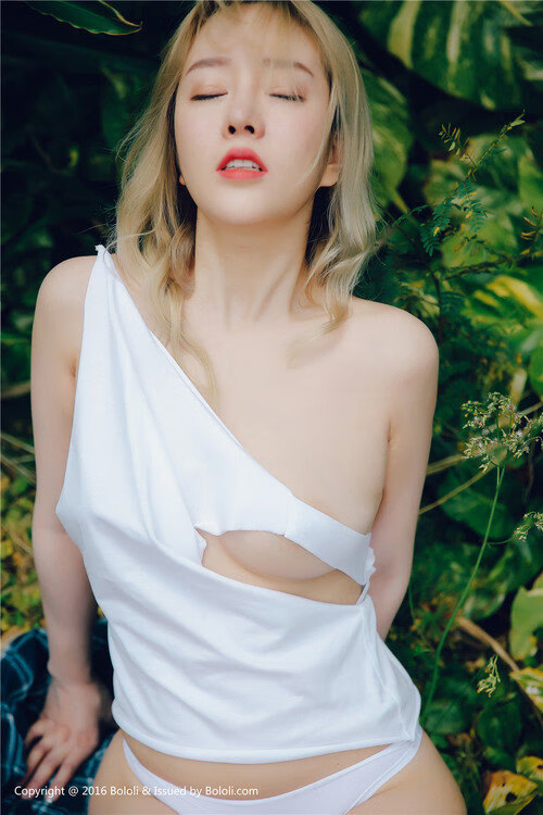 爱游戏在线-巴黎雨夜，德里赫特以防守定义文明，一场关乎世界排名的几内亚生死战