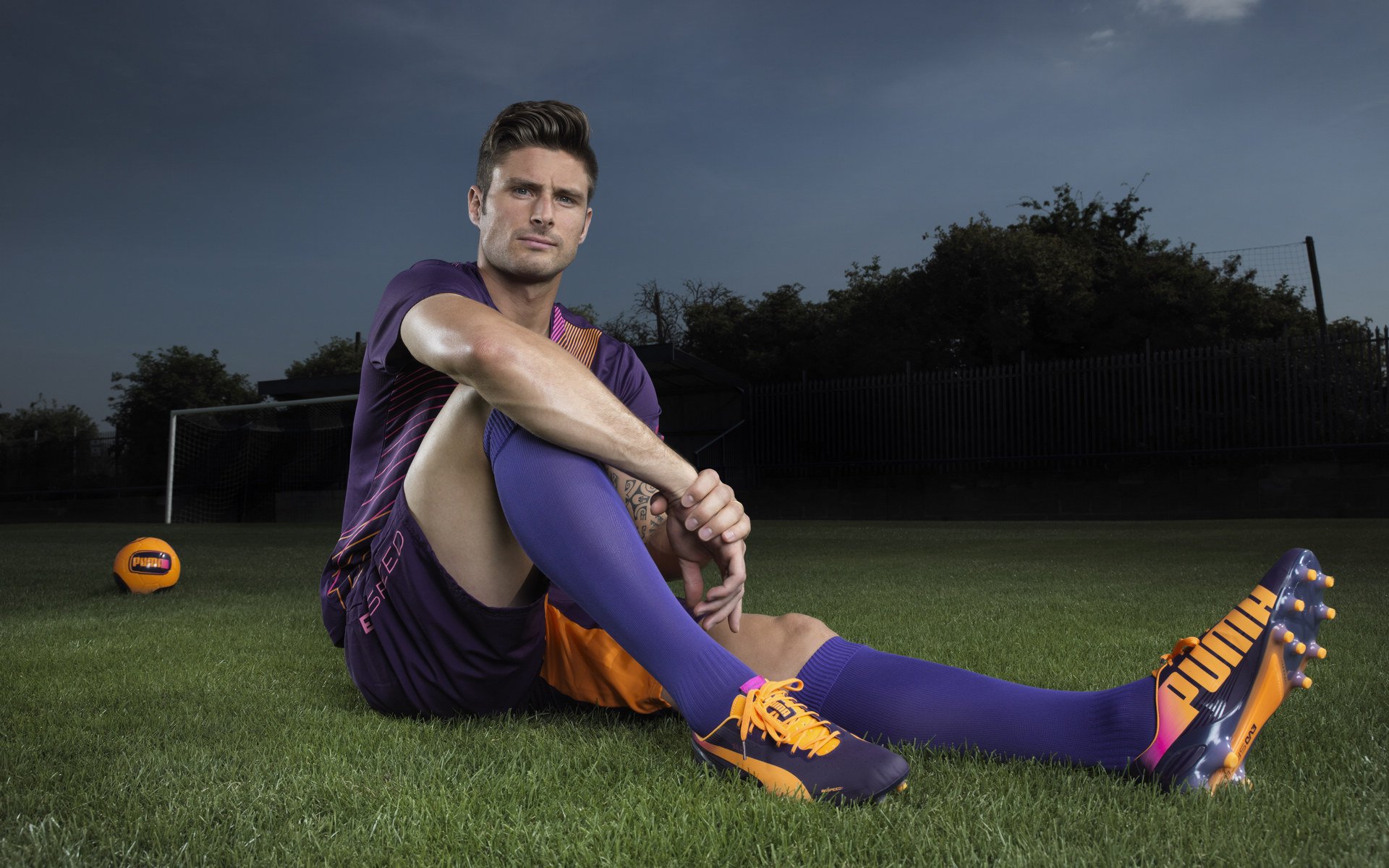 新王登基！哈利伯顿用魔法般掌控力，让国王与鹈鹕之战早早沦为独角戏